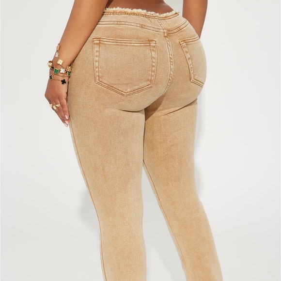 Women's Beige Jeans - Picture 3 of 3